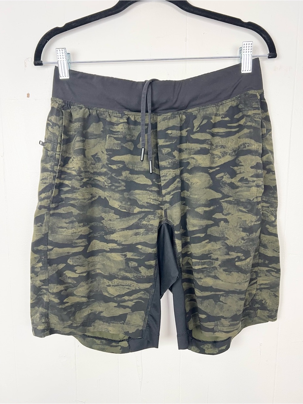 Lululemon T.H.E. Short Luxtreme Liner 9" Bricollage Green Black Men's Medium